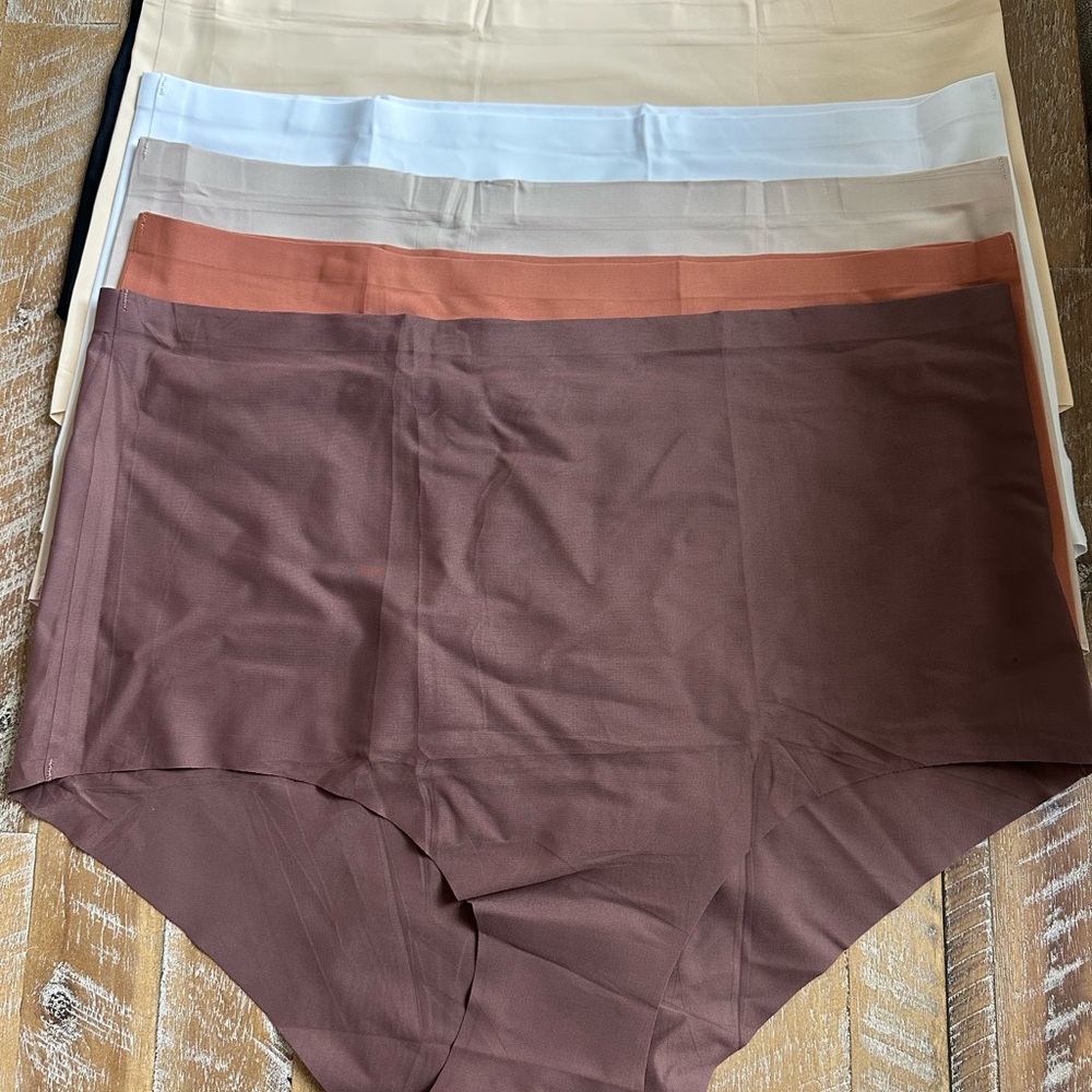 Set of Seamless High Waisted Underwear
